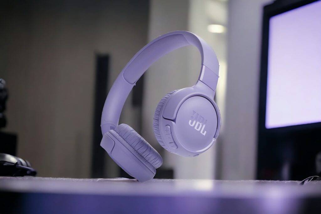 JBL Tune 520BT - Wireless On-Ear Headphone-viewbest-headphones.com