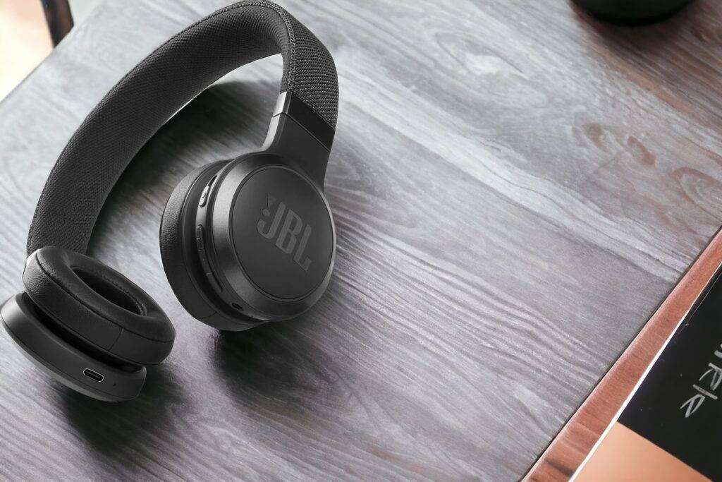 JBL Live 460NC - Wireless On-Ear Noise Cancelling Headphone-viewbest-headphones.com